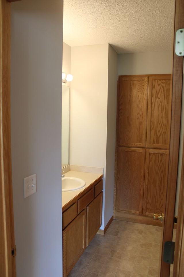 477 Meadow Ln - Photo 6 of 21