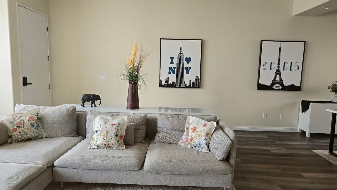 4057 W 147th St #102 - Photo 5 of 23