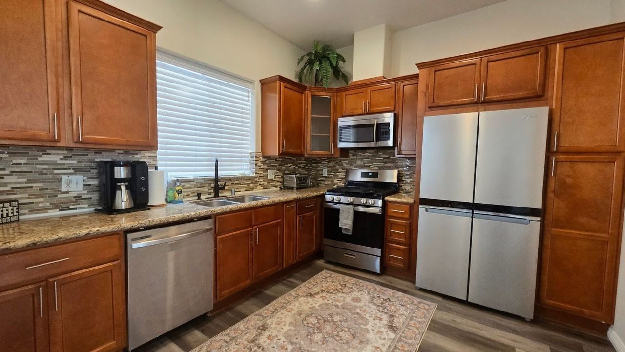 4057 W 147th St #102 - Photo 7 of 23