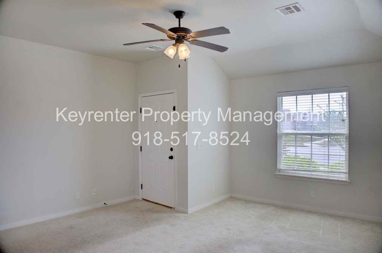 5839 E 148th Pl S - Photo 3 of 34