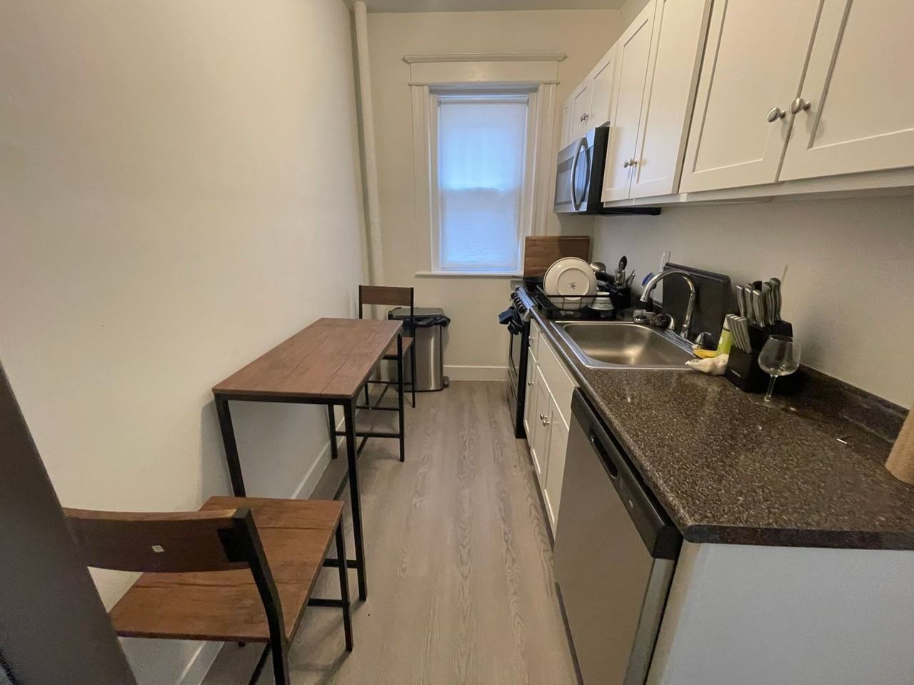 74 Woodstock Ave - Photo 2 of 4
