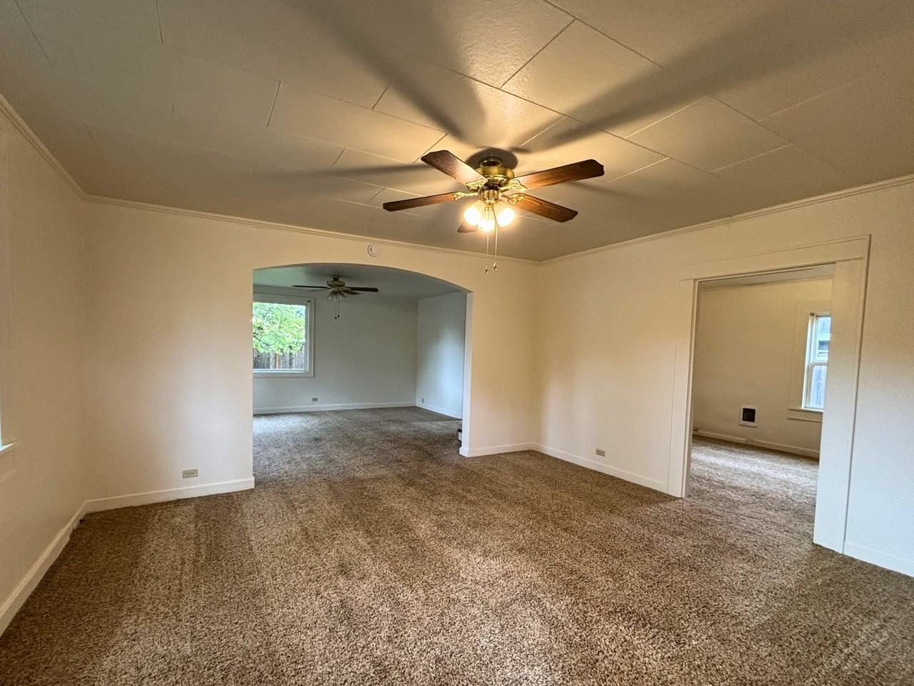 346 4th St - Photo 2 of 20