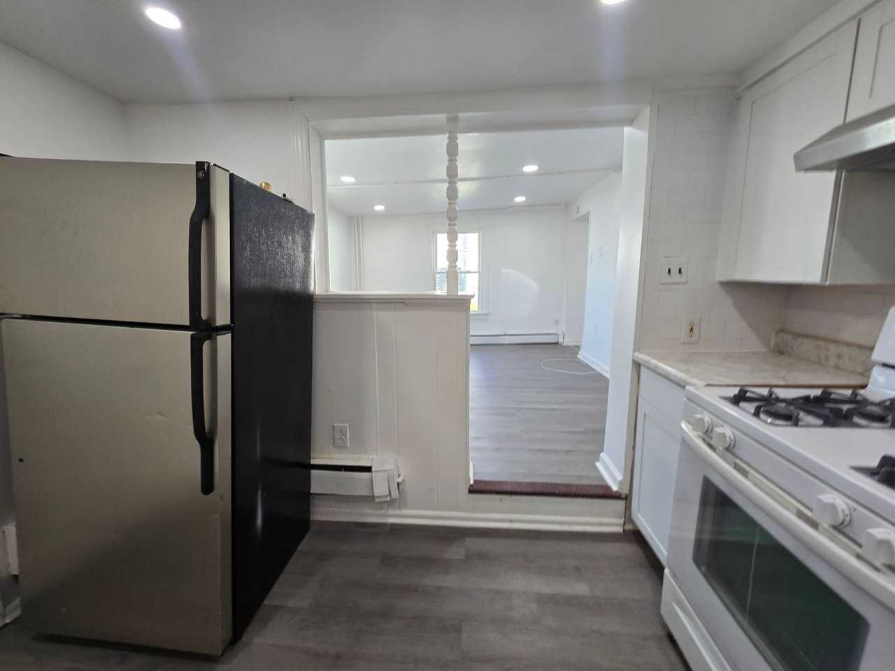 32 S Penn St - Photo 5 of 12