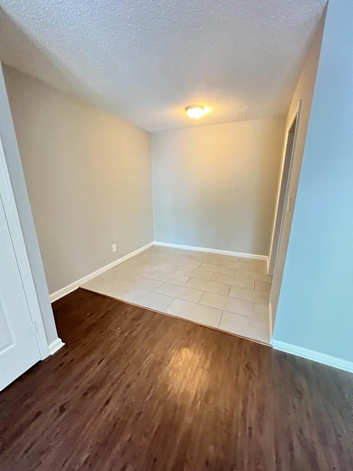 4130-4132 Fisher St KCKS 66103 - Photo 2 of 8