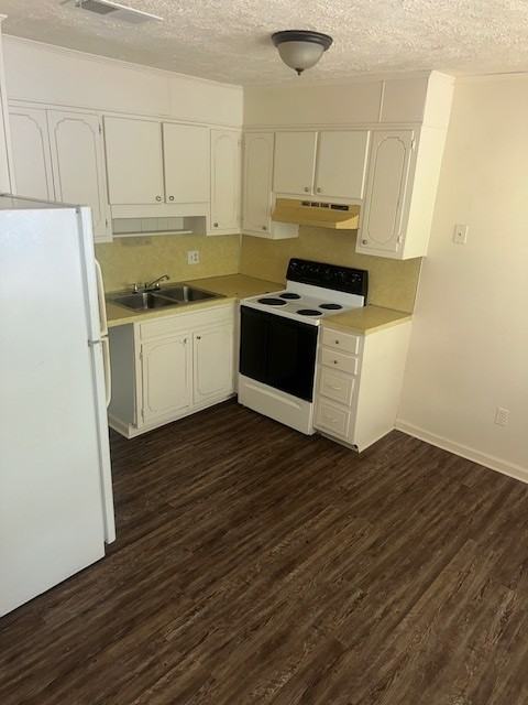 252 Parker Road - Photo 2 of 50