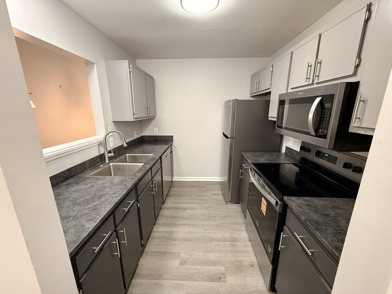 2604 Boone Court - Photo 3 of 11