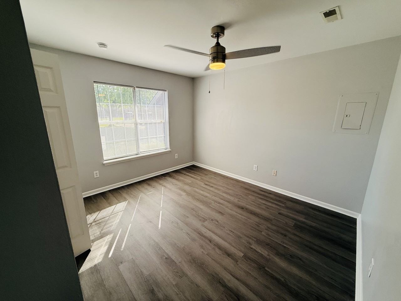 2604 Boone Court - Photo 6 of 11