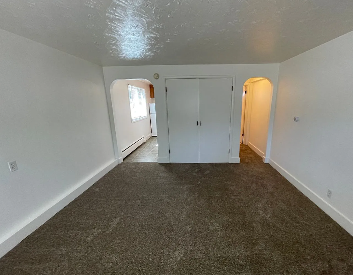 1005 19th Street - Photo 3 of 24