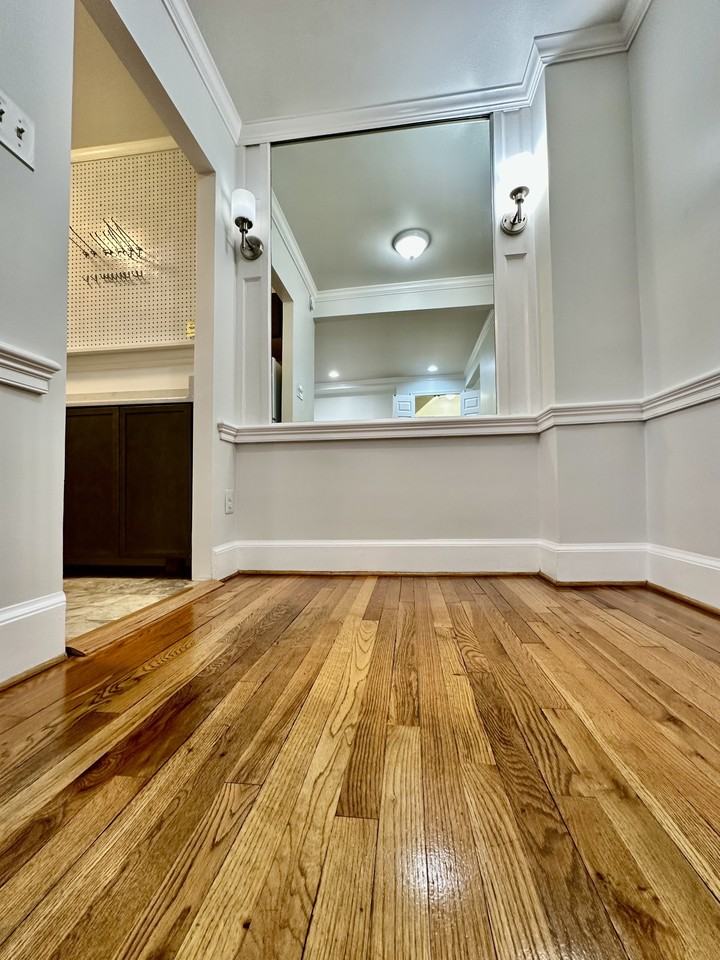 918 Jefferson St. - Photo 4 of 29