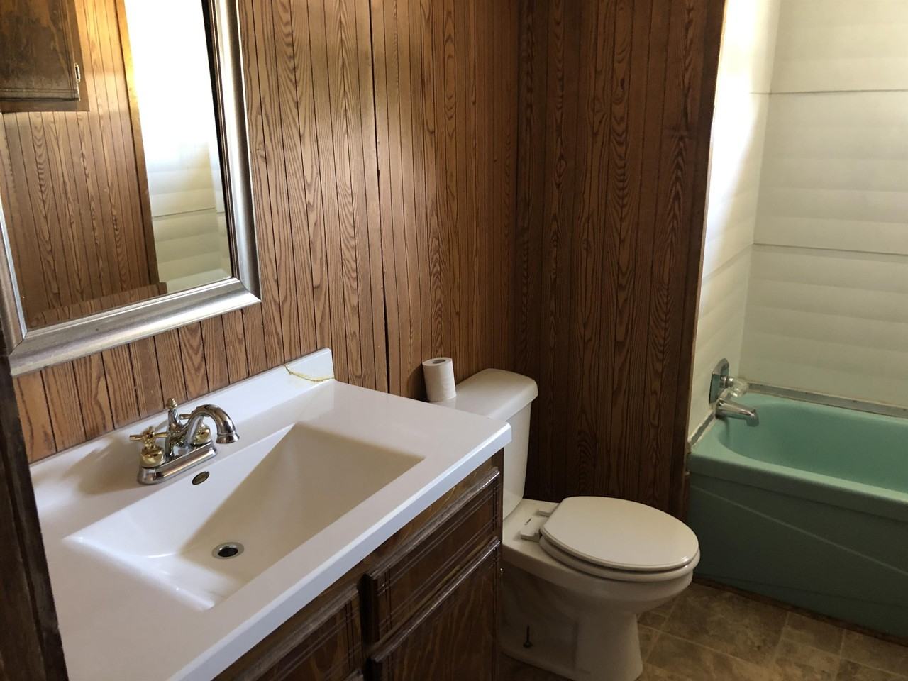 400 26th Street - Photo 4 of 13
