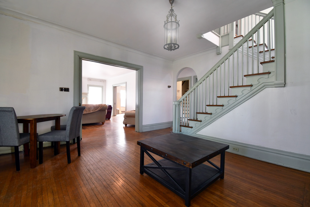 1535 5th Ave - Photo 6 of 11