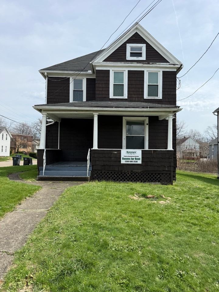 457 Sherman Street - Photo 7 of 9