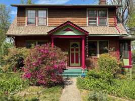 featured image of 107 Brucemont Cir