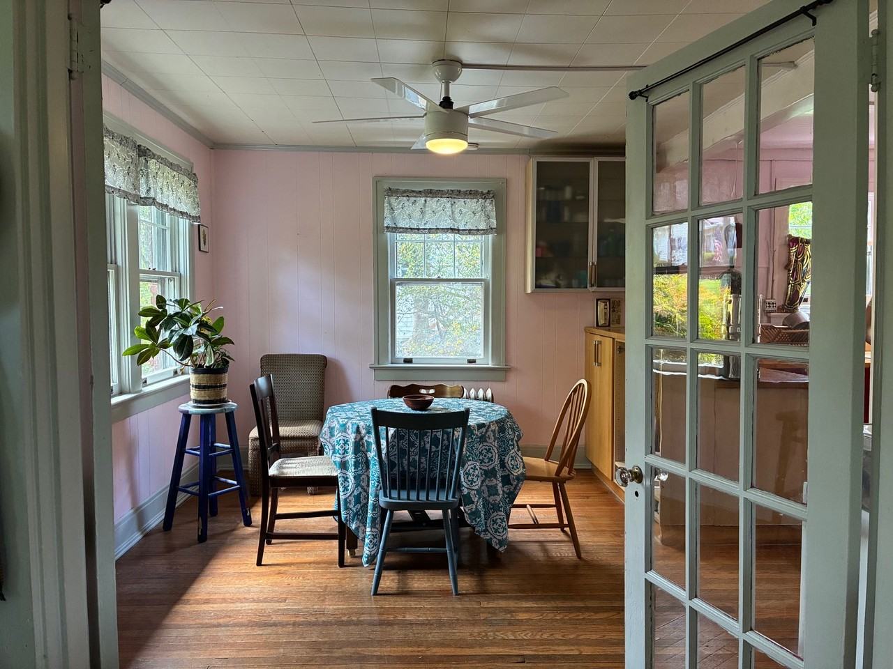 107 Brucemont Cir - Photo 2 of 22