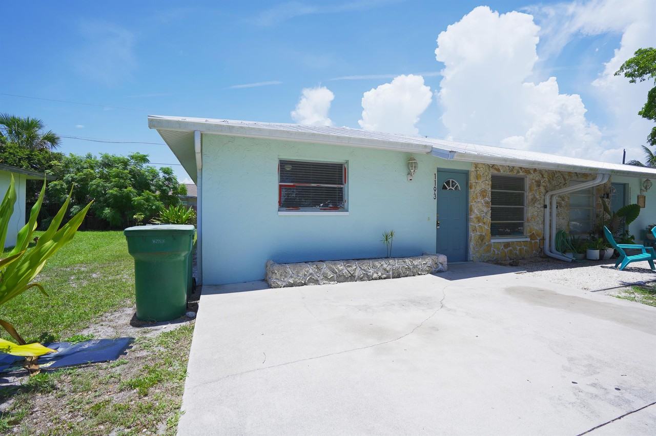 A-1193 South Alhambra Circle - Photo 2 of 30