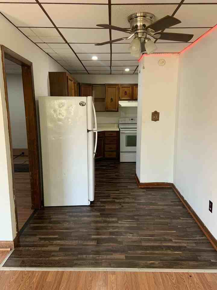 16 East Main Street - Photo 2 of 9