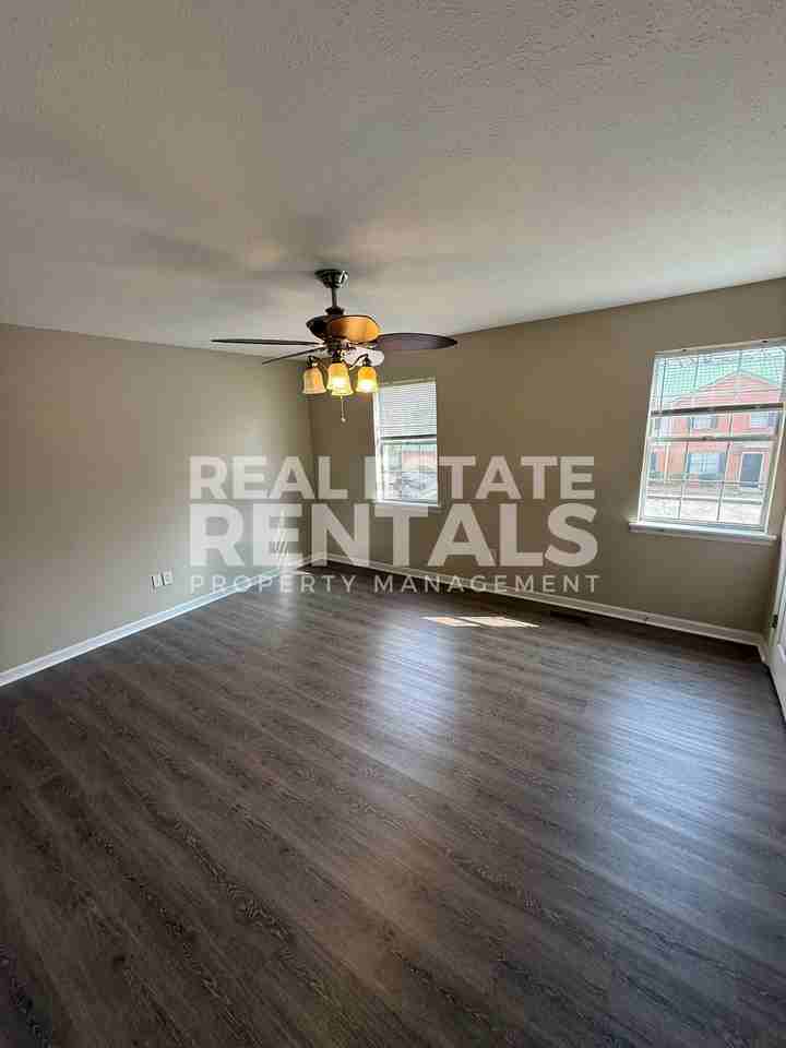 117 Brown Avenue - Photo 6 of 9