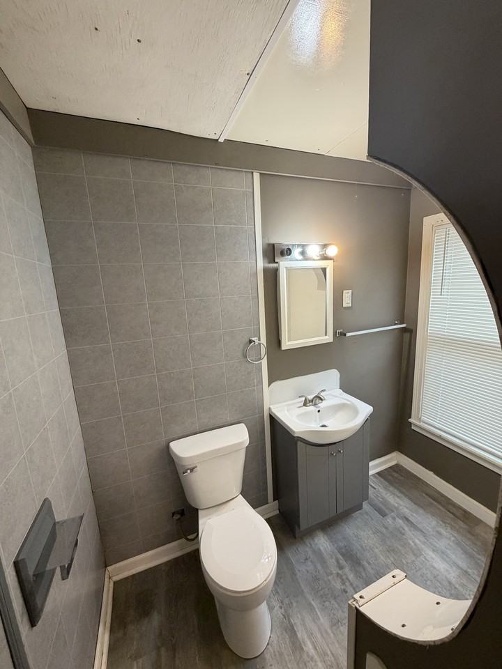 119 West Dutton - Photo 5 of 9