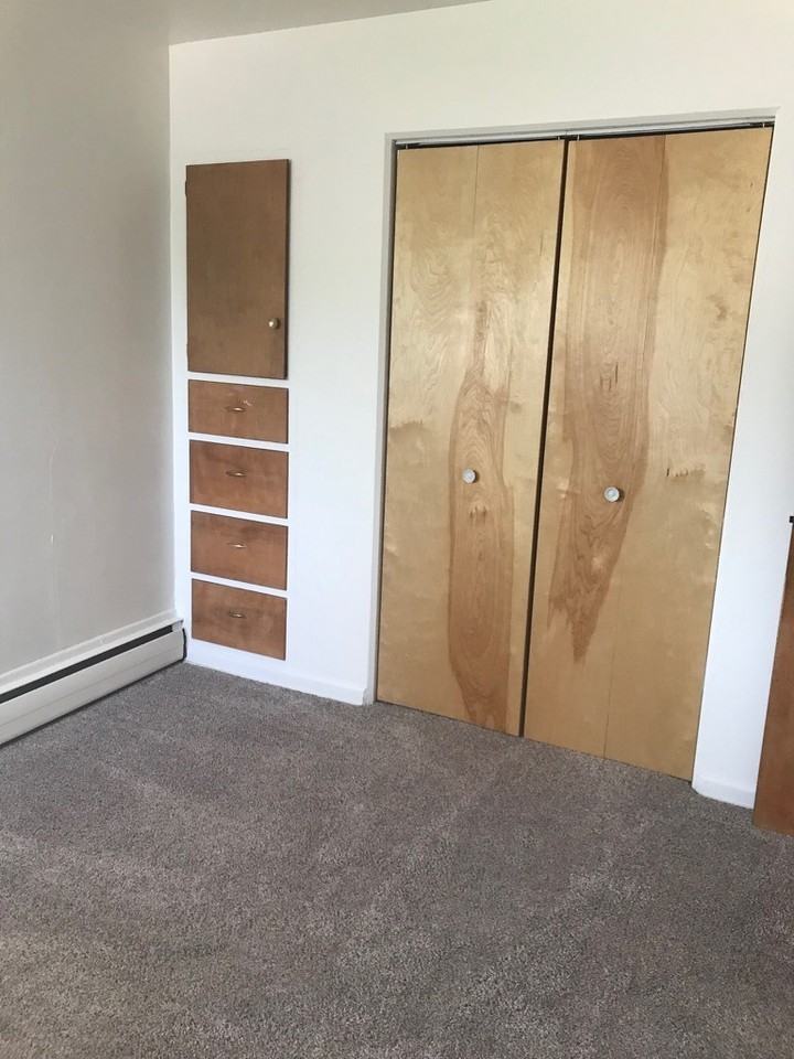 431 Abbot Road - Photo 5 of 19