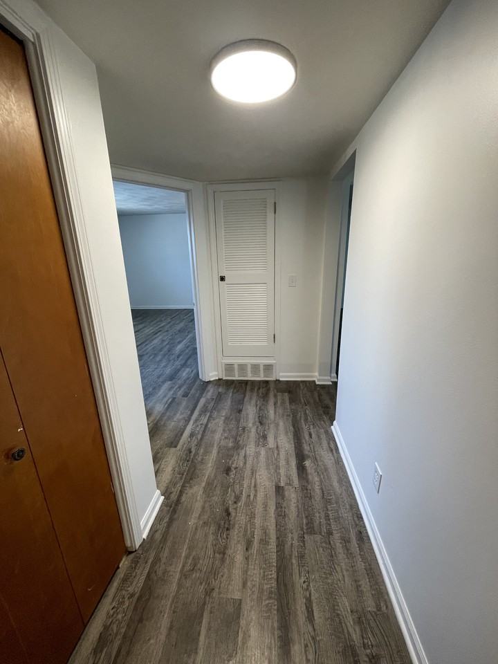 205 East Saginaw Highway - Photo 2 of 24