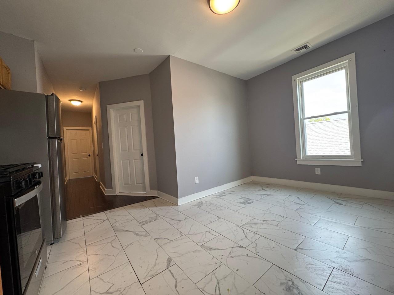 215-217 Rosette Street - Photo 5 of 11