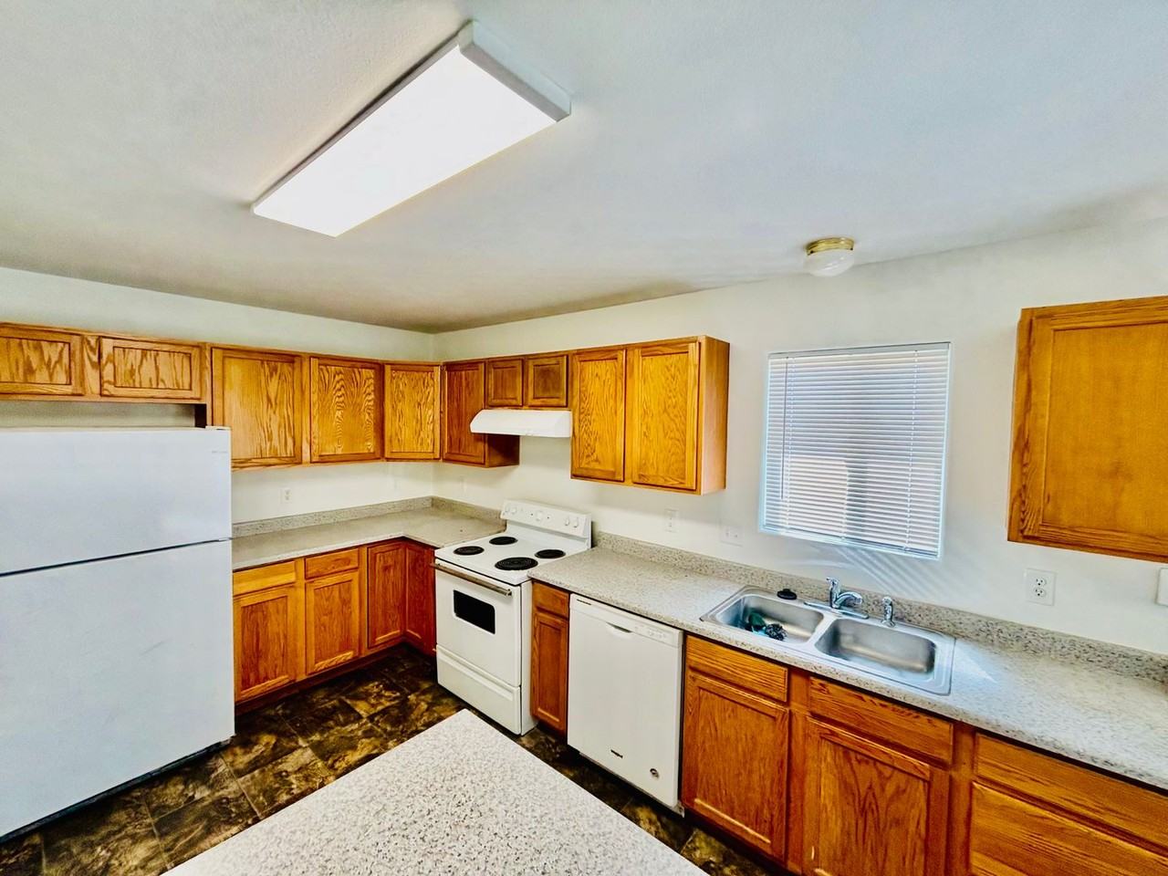 4961 Leland Pt - Photo 7 of 24
