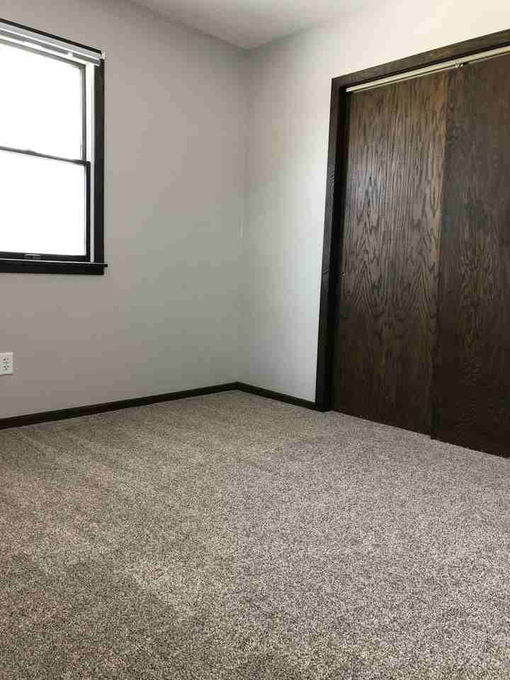 155-185 Susan Street - Photo 7 of 10