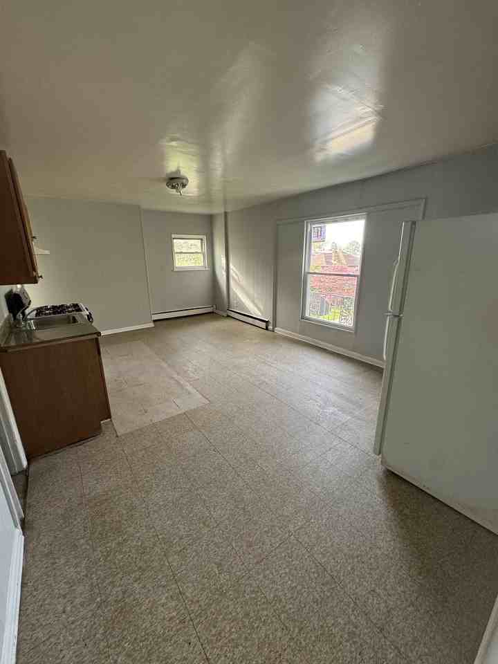 1217 Arrott st - Photo 3 of 6