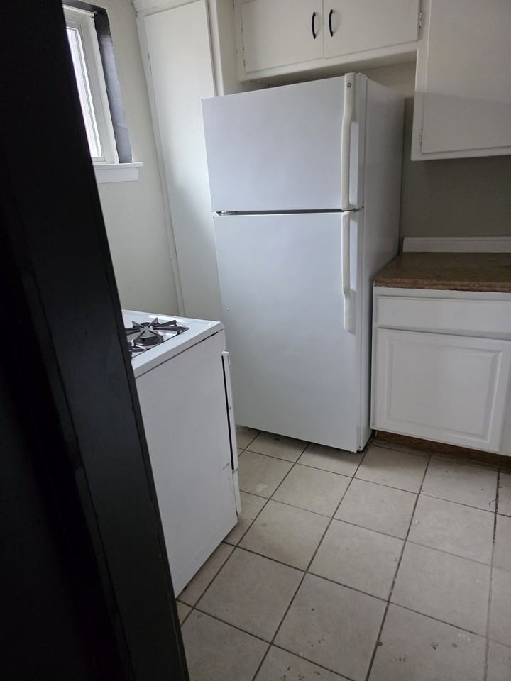 843 North 24th Street - Photo 3 of 16