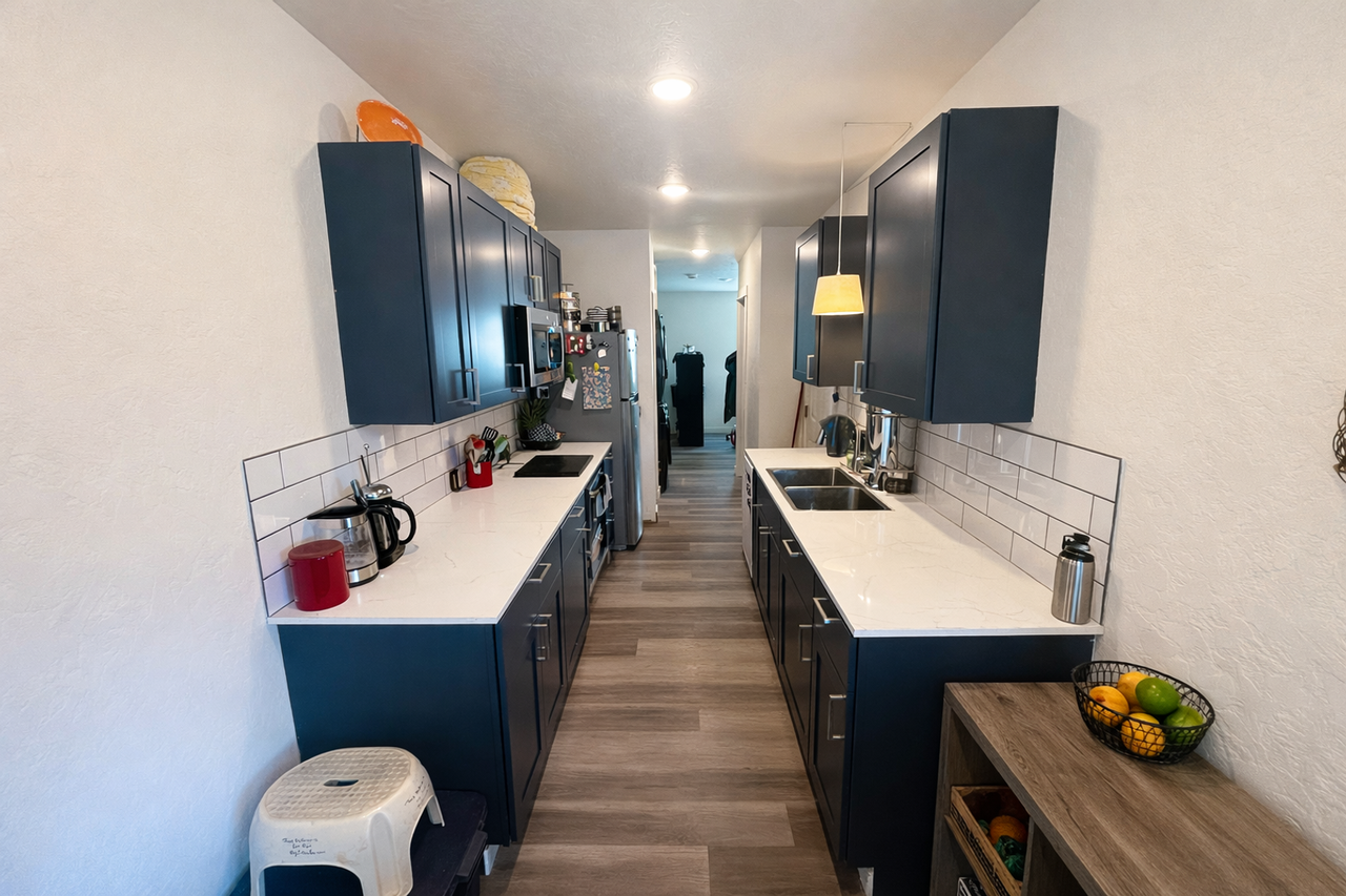 407 W 4th St. - Photo 3 of 11