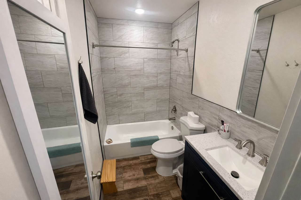 407 W 4th St. - Photo 6 of 11