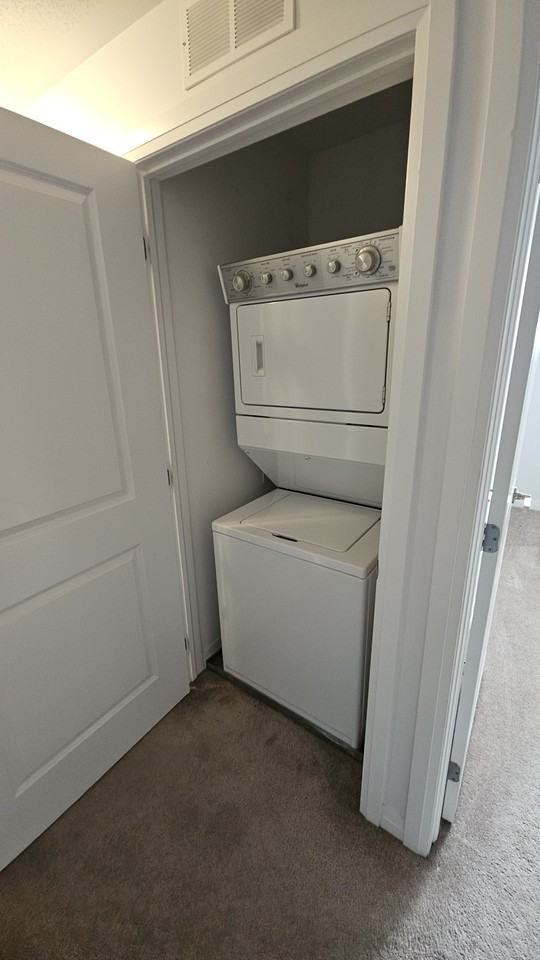 444 Via Verona Avenue - Photo 6 of 8