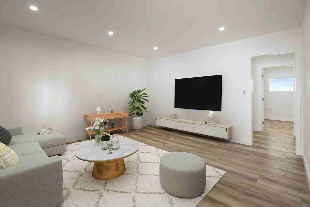 2561 West Avenue 30 #5 - Photo 5 of 16