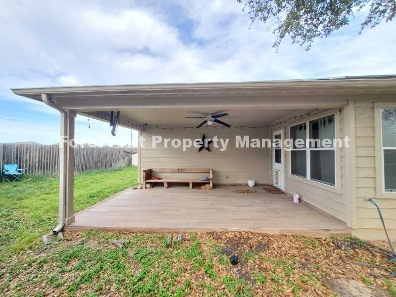 555 Planters Pass - Photo 2 of 45