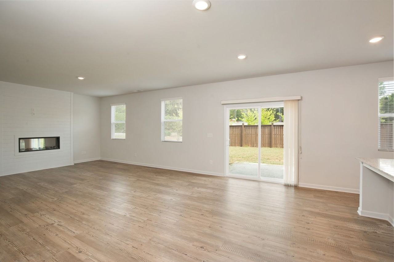19 Springwood Ln - Photo 3 of 50