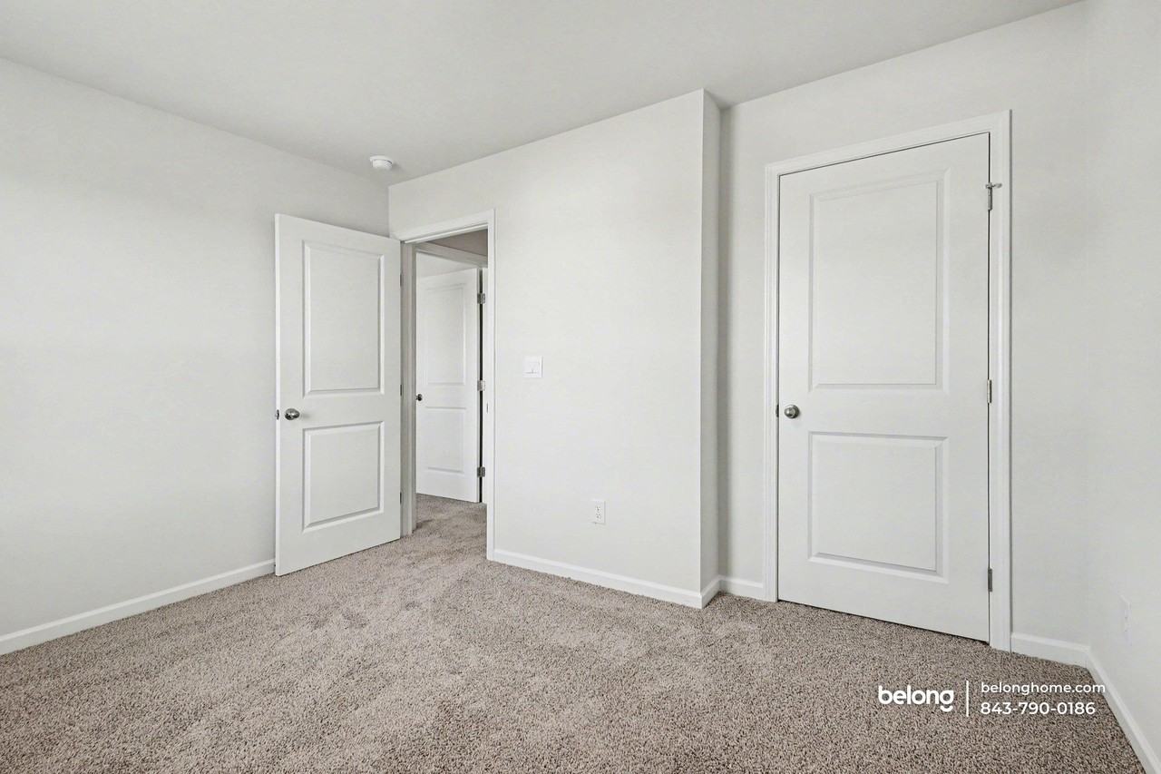 1614 Yarrow Ln - Photo 4 of 29