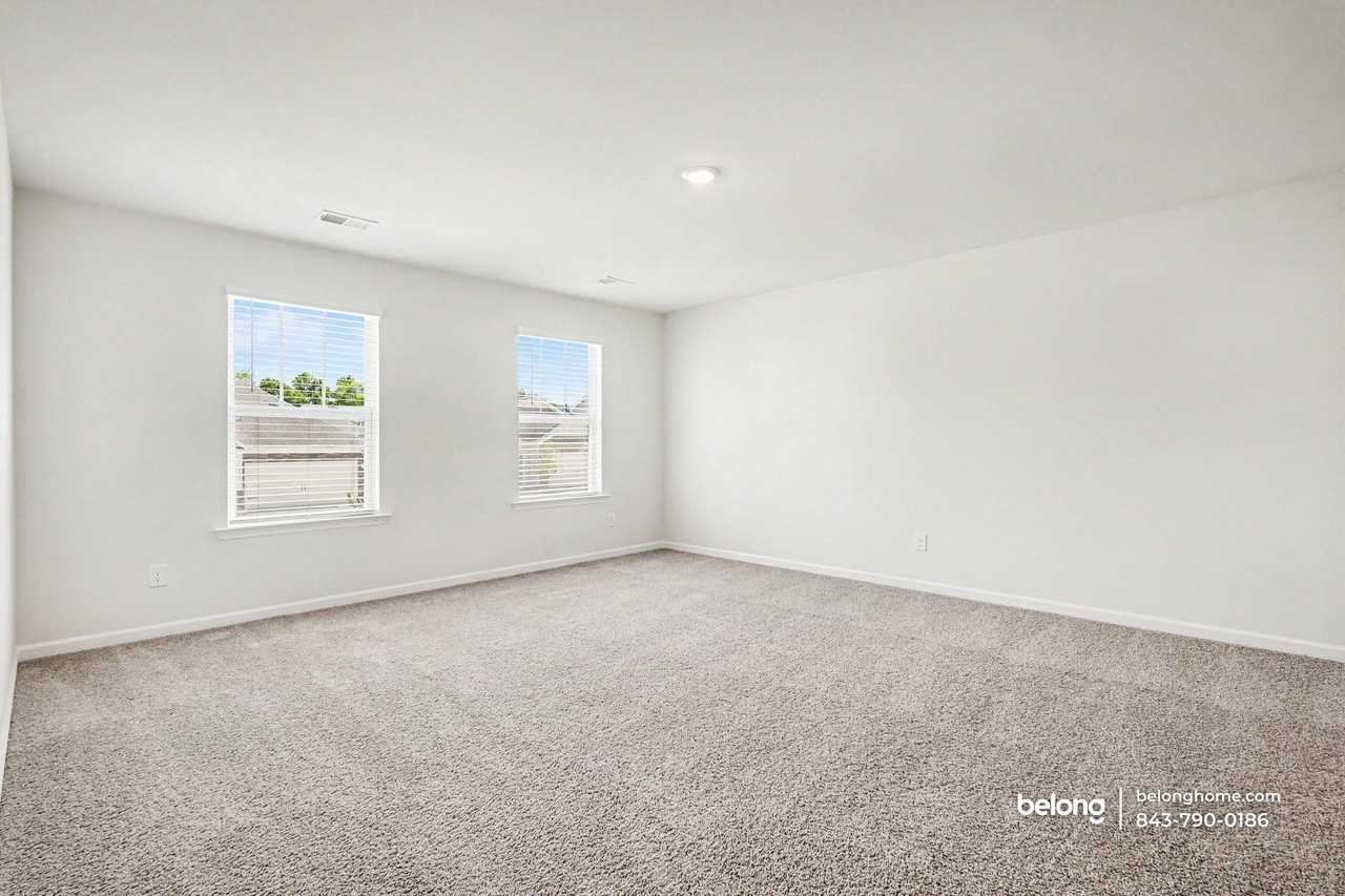 1614 Yarrow Ln - Photo 5 of 29