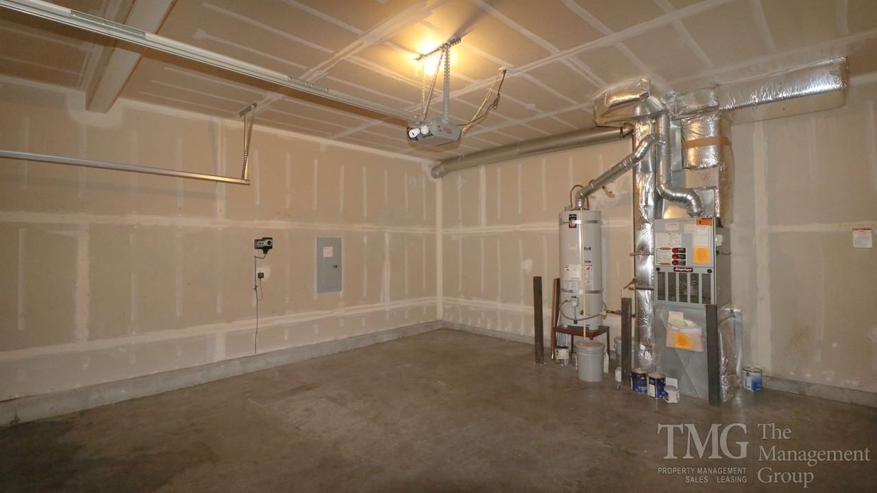 16805 Ne 9th St - Photo 4 of 50