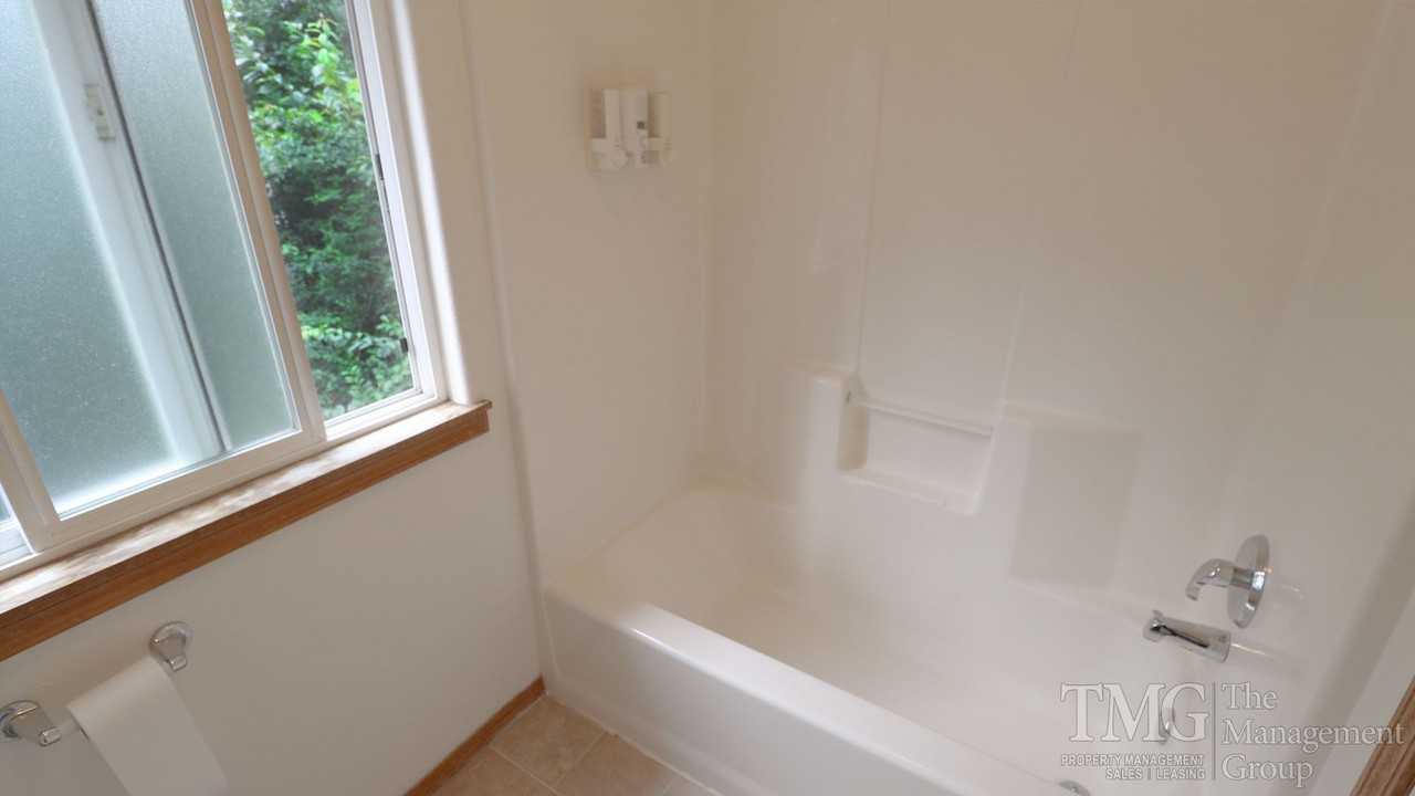 16805 Ne 9th St - Photo 7 of 50