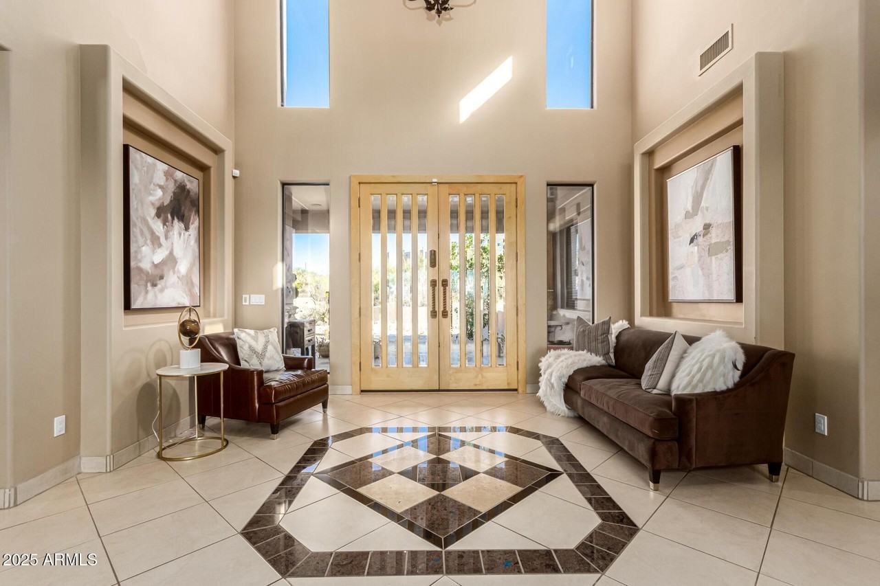 10004 E Santa Catalina Dr - Photo 7 of 50