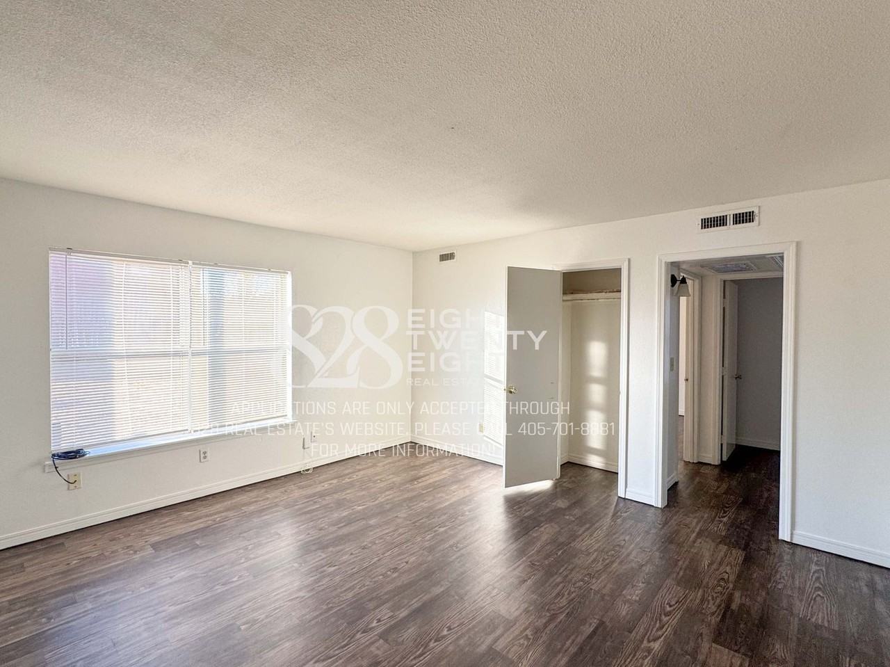 511 511 W. Fox Rd. - 511 W. Highway 130 #5 - Photo 5 of 15