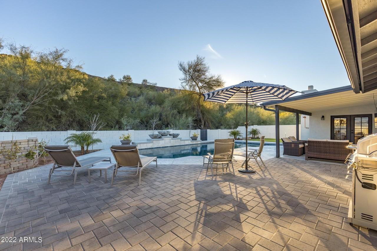 1641 W Evans Dr - Photo 4 of 50