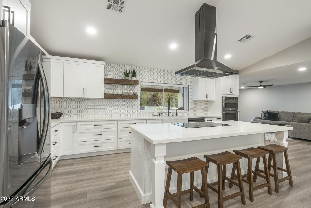 1641 W Evans Dr - Photo 7 of 50