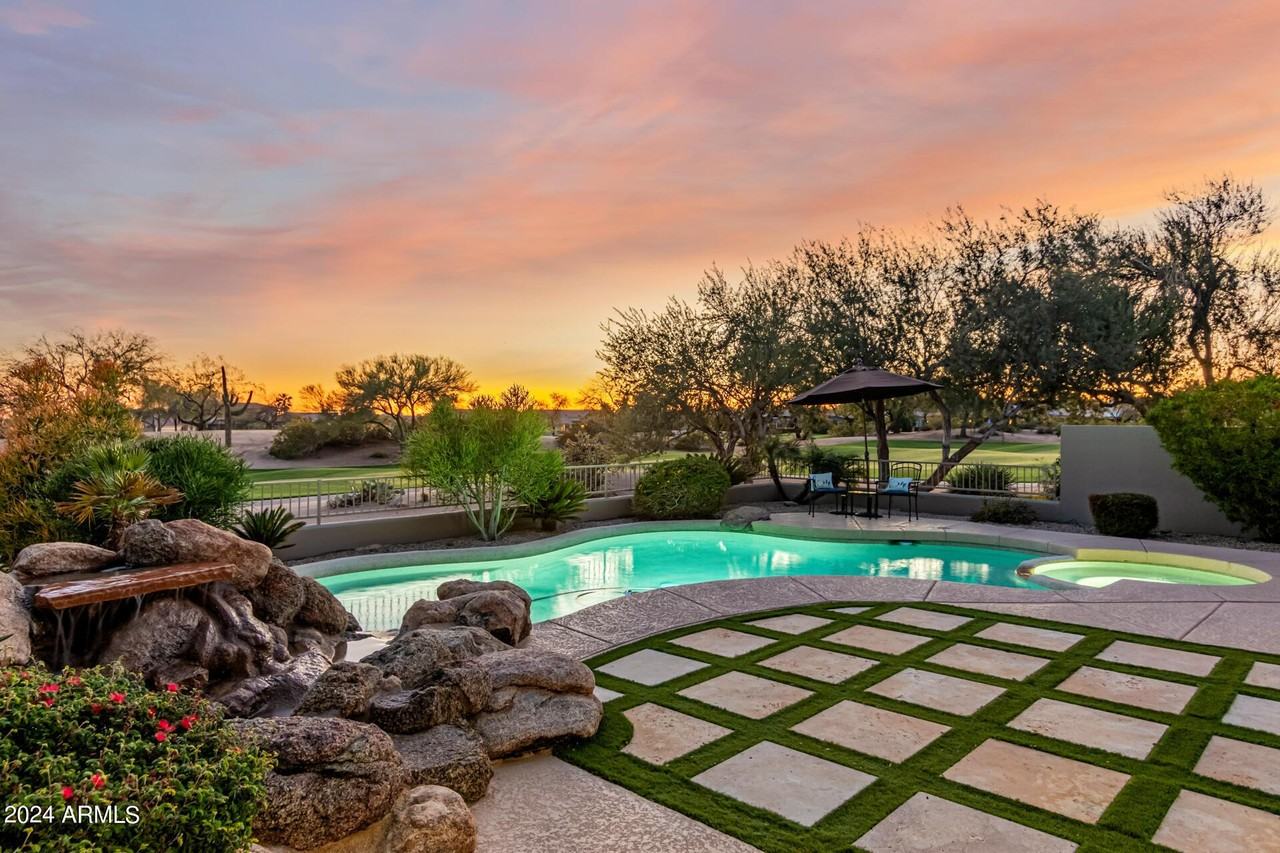 17220 N 79th St - Photo 5 of 50