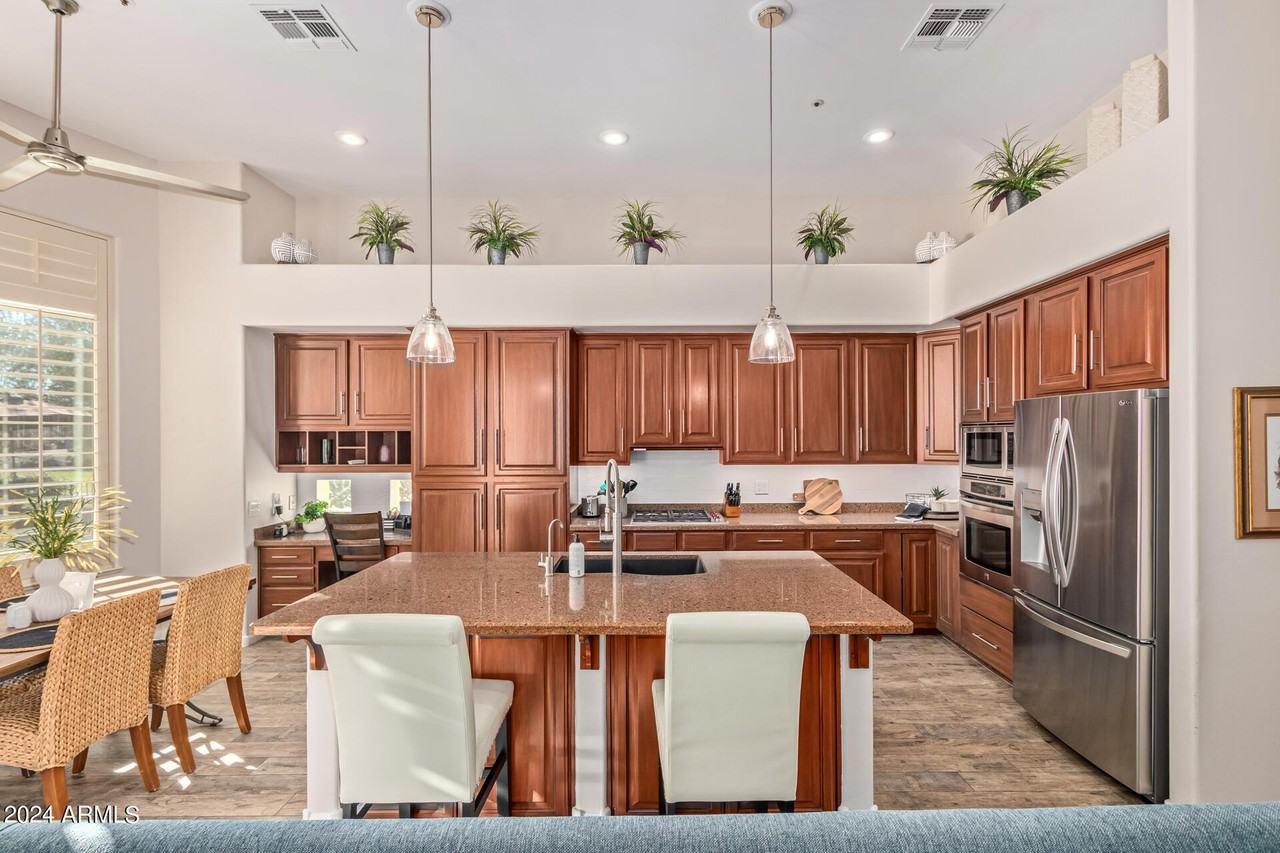 17220 N 79th St - Photo 7 of 50