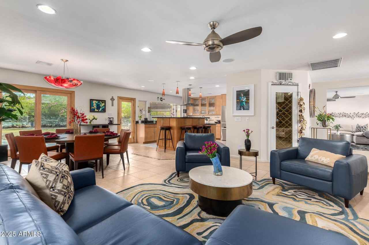 2909 E Las Rocas Dr - Photo 3 of 48