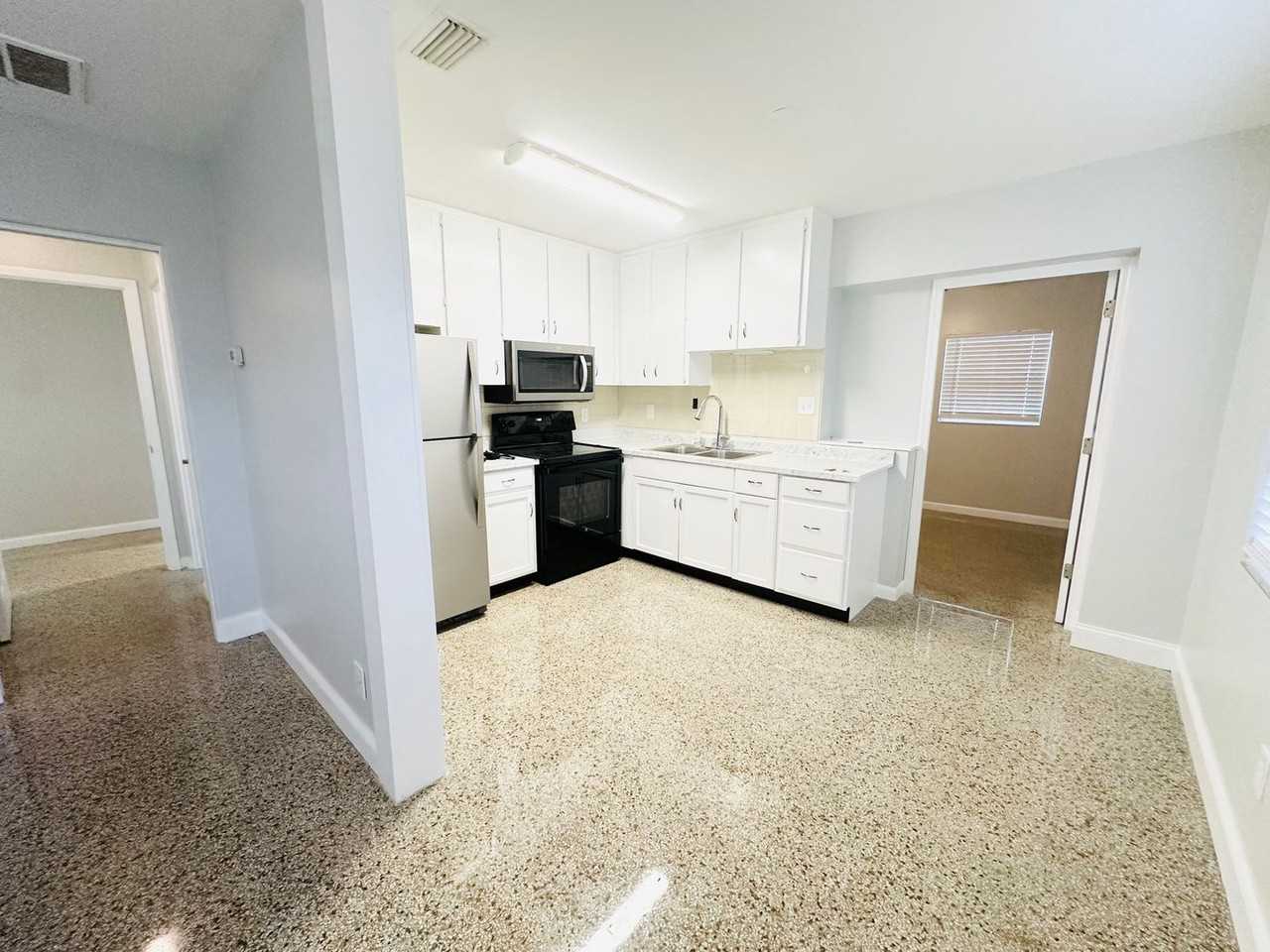 3718 138th Ave #2 - Photo 3 of 9