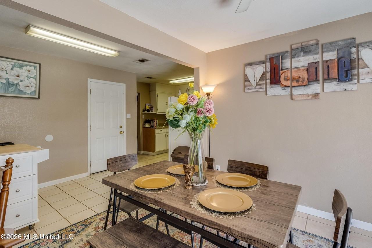 1102 Tucker Ave - Photo 6 of 14