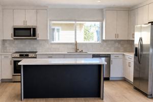 featured image of 2620 Roosevelt St