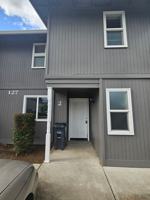 featured image of 127 Omni Cir